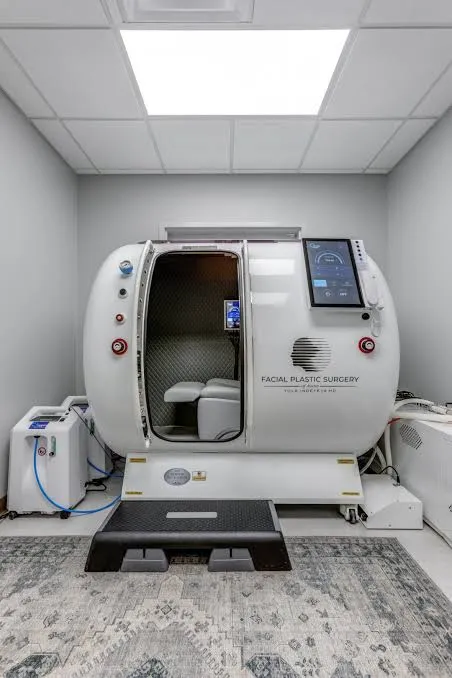 Hyperbaric Oxygen Chambers Thumbnail 2